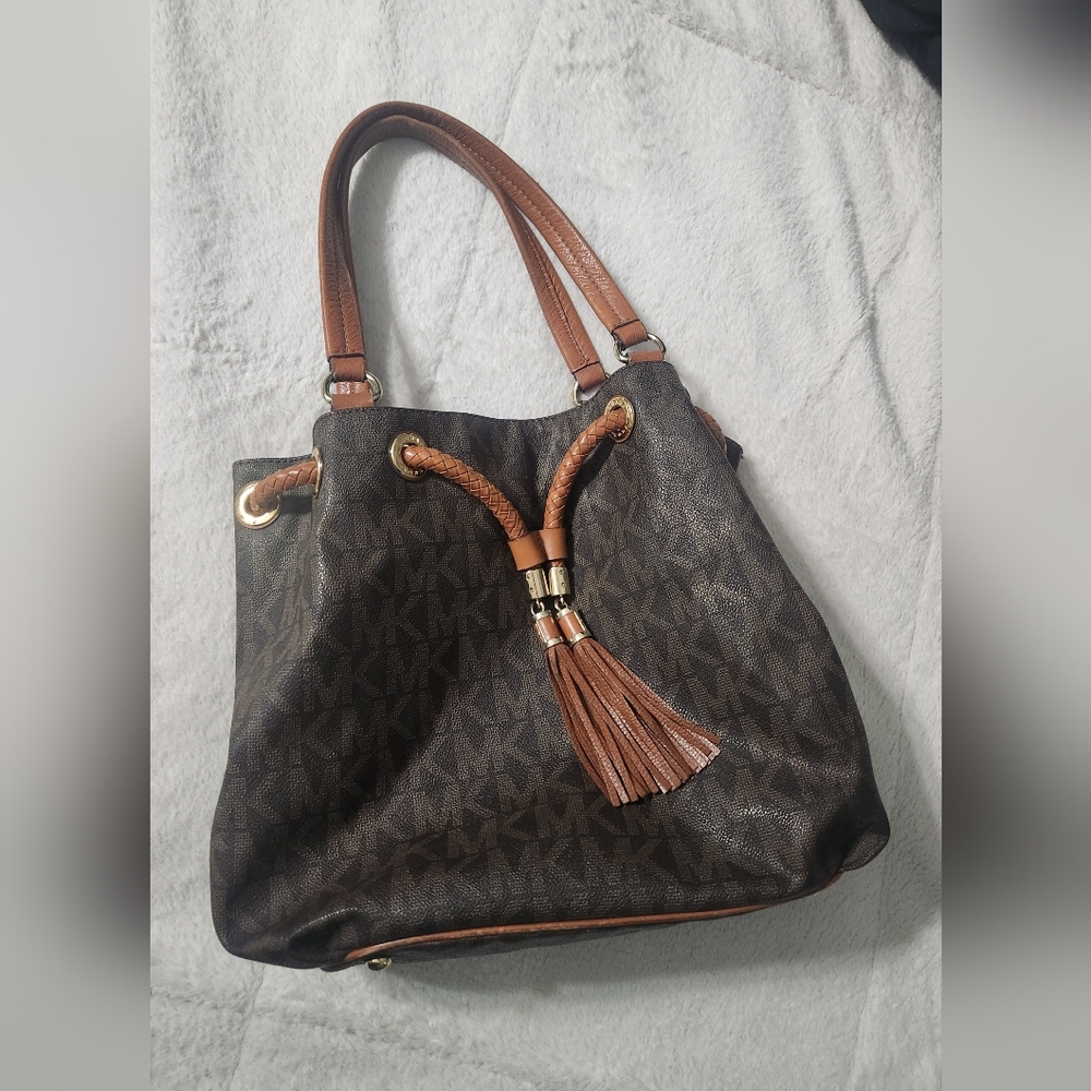 Michael kors purse